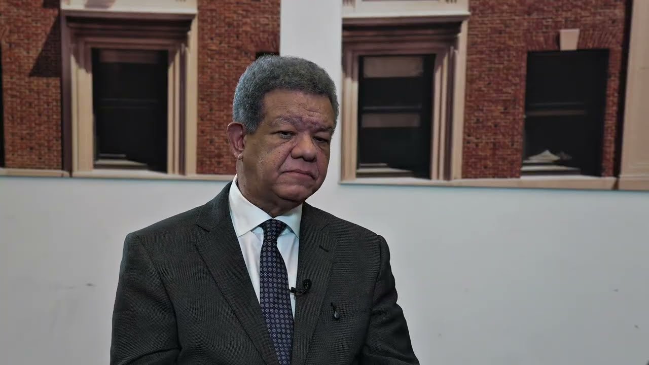 Leonel Fernández durante entrevista especial para Telemundo