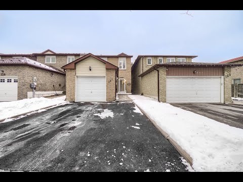 131 Mabley Crescent, Thornhill Home for Sale - Real Estate Properties for Sale