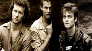 a-ha lie down in darkness