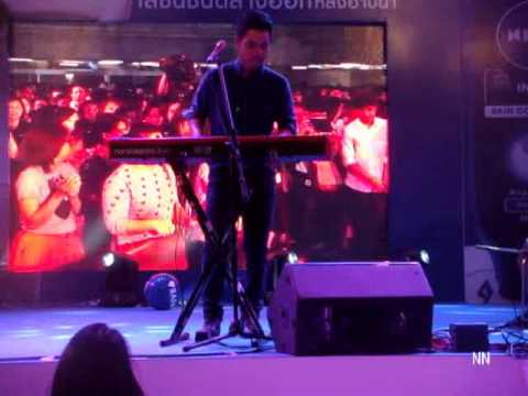 11-09-13 Lipta - ไม่บอกเธอ @ Nivea in-shower singing concer