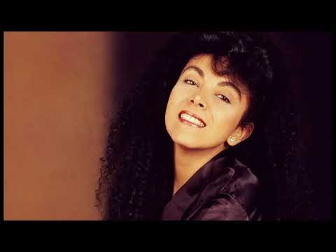 Cristina Mel Medley Acapella