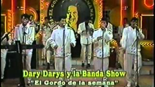 preview picture of video 'DARY DARYS & LA BANDA SHOW (video 90's) - Me Voy De Fiesta / Pin Pum'