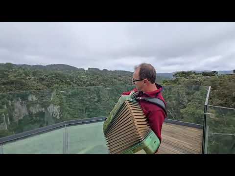 Mirante de Vidro cascata do Papuã em Urubici Santa Catarina(com marcos e margarida)