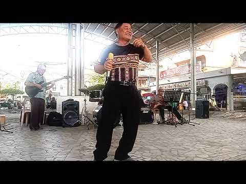 ADA KONINI GINAVO - JOHNNY LOWOYON