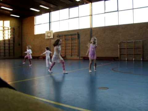 Dance mini's Lingia Wadenoijen
