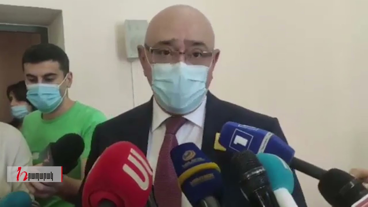 Ժամկետից շուտ տեղադրված պաստառները օրենքի խախտում չեն. Մուկուչյան