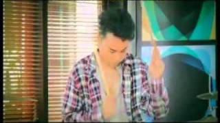 Download lagu Vierra - Kesepian (original clip).flv mp3