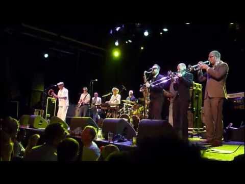 RUDE RICH & THE HIGH NOTES - "Intro (Instrumental Medley)" - Melkweg Amsterdam 2010