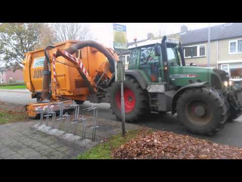 FENDT 716 IN DEAD LEAVES.