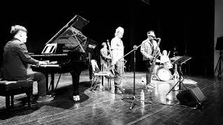 Sam SU 蘇聖育 “My Little Suede Shoes”