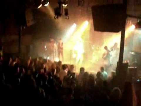 APPLE GABRIEL & ZVULOON DUB SYSTEM - WALK THE STREETS OF GLORY