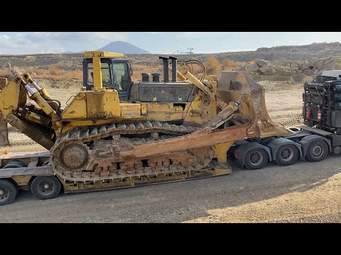Loading And Transporting The Huge Komatsu D475A Bulldozer - Fasoulas Heavy Transports