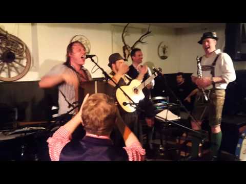 Tom und Basti  "nix amore" mit Josef Menzl