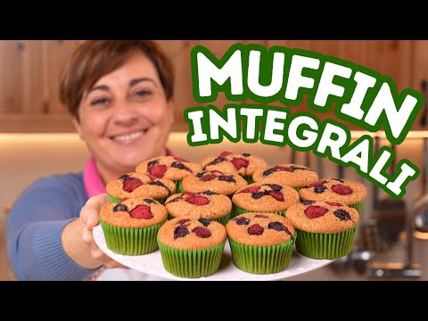 MUFFIN INTEGRALI AI FRUTTI DI BOSCO Ricetta Facile - Fatto in Casa da Benedetta