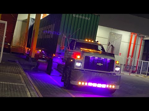 Nos fuimos con la familia a estrenar la Mocha 🚛 / Viaje Bogota - Pereira - Buenaventura 🚀