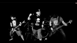 MINDFIELD - D.A.R.K. feat.Titus/Acid Drinkers (OFFICIAL VIDEO)