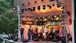 The Doubtful Sounds and Strung Out at the Sound Shell, Botanic Gardens - 23 January 2013