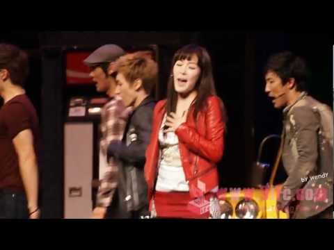 [9ifecam] 111221 Tiffany FAME musical ...everyone 수고했어요! ^-^