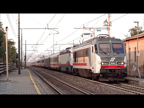 E401.044 + E402.166 con l’invio Milano Centrale - Roma Termini, in transito a Pizzale Lungavilla