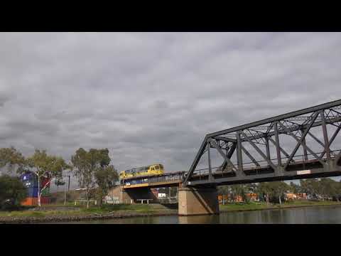 Qube 80-class 8030 light loco Mayibyrnong Bridge