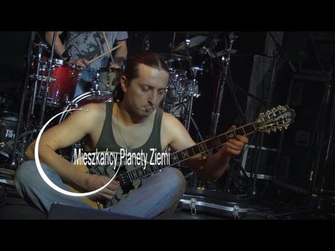 MILOMAILO &Yanaz & RB & I Grades " Mieszkańcy planety ziemi" Live @ UFB 2012