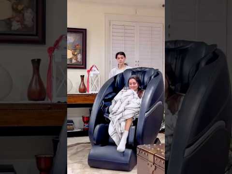 Keemokazi catches his sister sneaking out to see a boy 😂