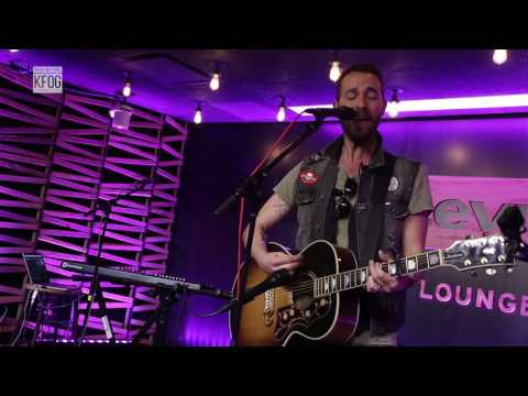 KFOG Private Concert: Mondo Cozmo - Shine
