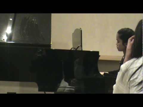 Maureen Wu - AGM2010 AOA12