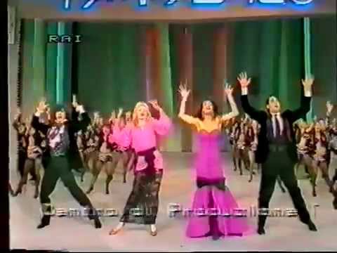 Lorella Cuccarini & Galyn Gorg - Avansigla Fantastico 6