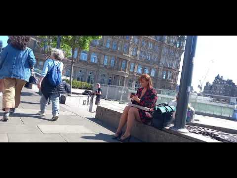 Short Skirt Candid
