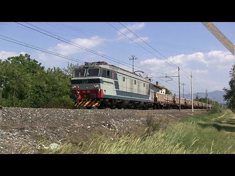 E.652.003 in transito presso Fara Sabina - E.652.003 running near Fara Sabina