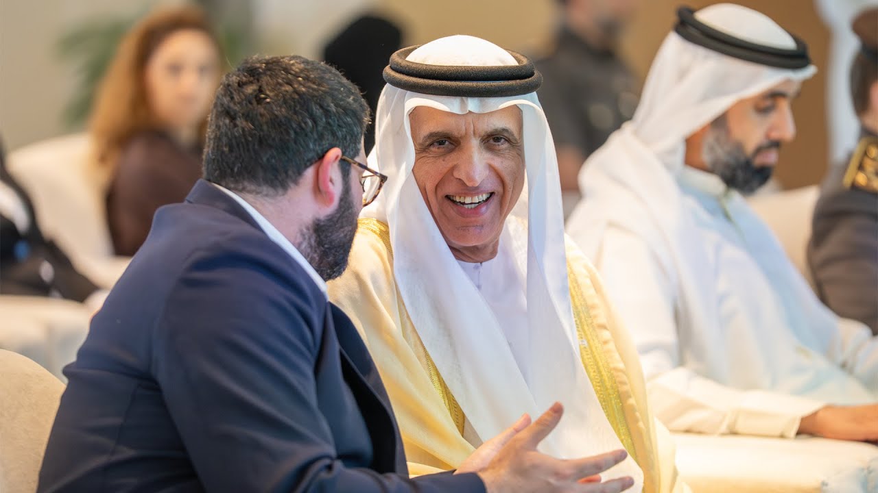 صورة بعنوان: Youtube Image