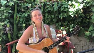 Download lagu LUNA ACHIARY LA VIE EN ROSE mp3 Download lagu LUNA ACHIARY LA VIE EN ROSE mp3