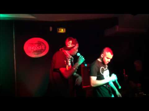 Clandest'1 - Kwanz en concert au Mood's ( 1er partie avec Lut'1 )