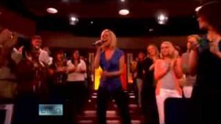 Kellie Pickler - The Best Days Of Your Life Live