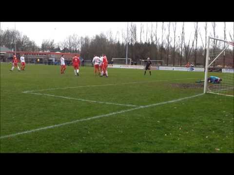 Heukelum 1 - NOAD'32 1, Tim Schwebke scoort 1-1