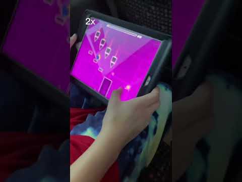 iPad Kid breaks her iPad
