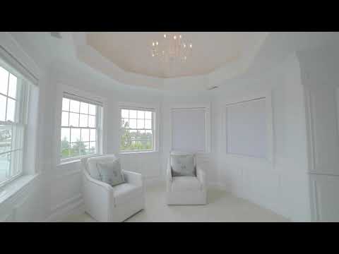 179 Pace Dr S, West Islip,