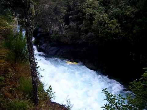 couple of muppets on huka falls