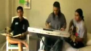 Nyanyian Ombak Cipt Ebiet G Ade.flv