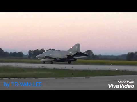 Iniohos 2016 phantom f-4 vs f-15 take off
