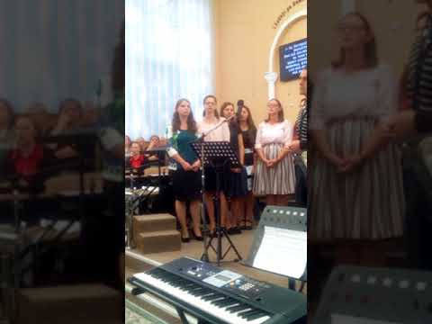 Grupul de tineri din Biserica Filadelfia Calan - Zi de zi, clipita de clipita