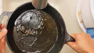 How to Clean a Cast Iron Skillet after Cooking a 🥩🥩 Steak