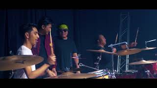 Download lagu Floor 88 vs Harry Khalifah (Drum Battle) mp3