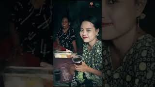 Download lagu Selalu Ada Senyuman Sederhana Yg Membuat Bahagia 😊 #berbagikebaikan #tuban #senyummusedekahmu mp3 Download lagu Selalu Ada Senyuman Sederhana Yg Membuat Bahagia 😊 #berbagikebaikan #tuban #senyummusedekahmu mp3
