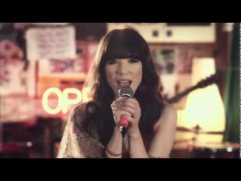 download lagu mp3 mp4 Holidays 2012, download lagu Holidays 2012 gratis, unduh video klip Holidays 2012