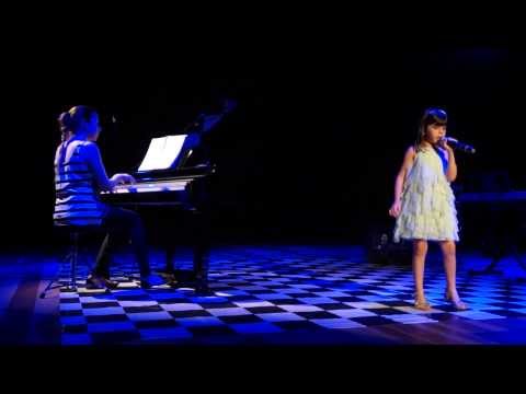 BIDELLATI- Recital de Instrumento - Damaris Brandt "Abecedário da Xuxa" (Xuxa) - 12/2013