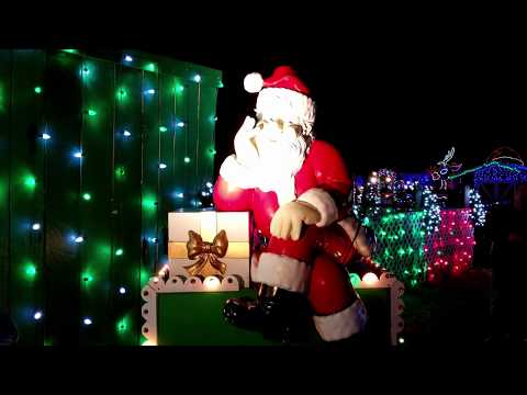 download lagu mp3 mp4 Christmas Ranch Texas, download lagu Christmas Ranch Texas gratis, unduh video klip Christmas Ranch Texas