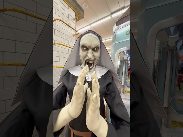 Vídeo relacionado con Halloween Animatronics, 13x57 Standing Haunted Angel Ghost Animatronic con Voz activada, aterradoras Decoraciones de Halloween para Animatronics de Patio Exterior Interior