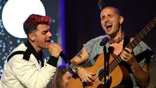 Joe Jonas &amp; DNCE Perform "Cake By The Ocean" at Variety Unite 4 Humanity Event